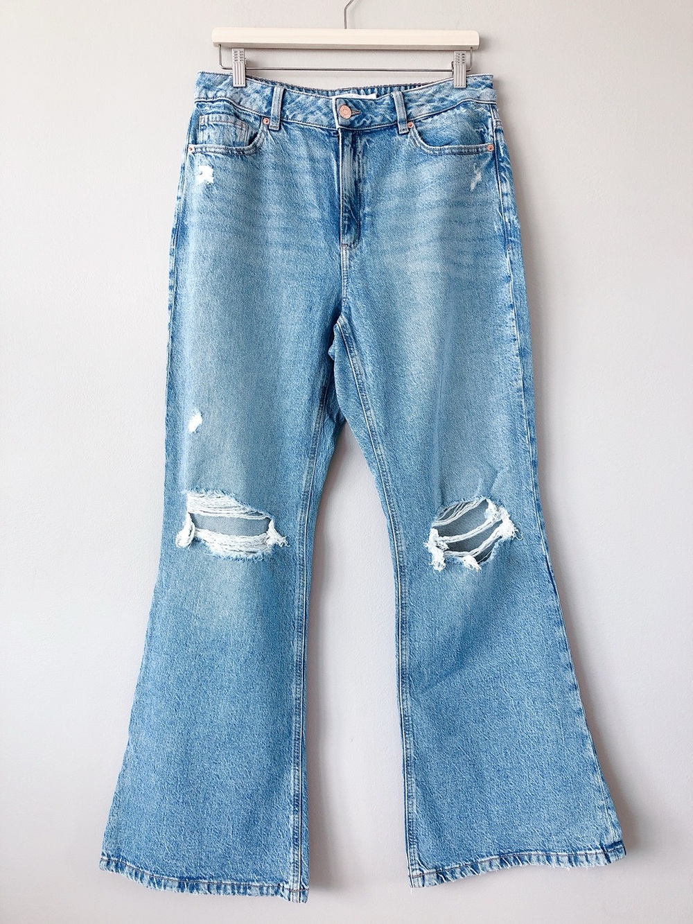 Garage jeans Light Blue Classic flare jeans women’s size 31 distressed